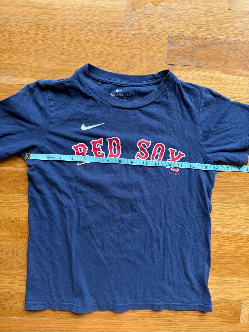 Kids Nike Boston Red Sox Rafael Devers #11 T-Shirt - Size Medium (10/12)